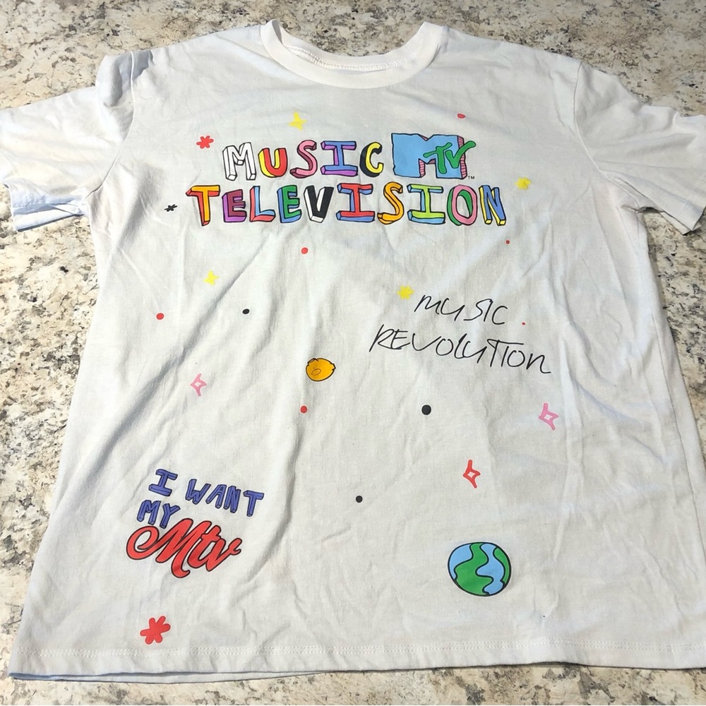 retro MTV music television t-shirt. X-Large